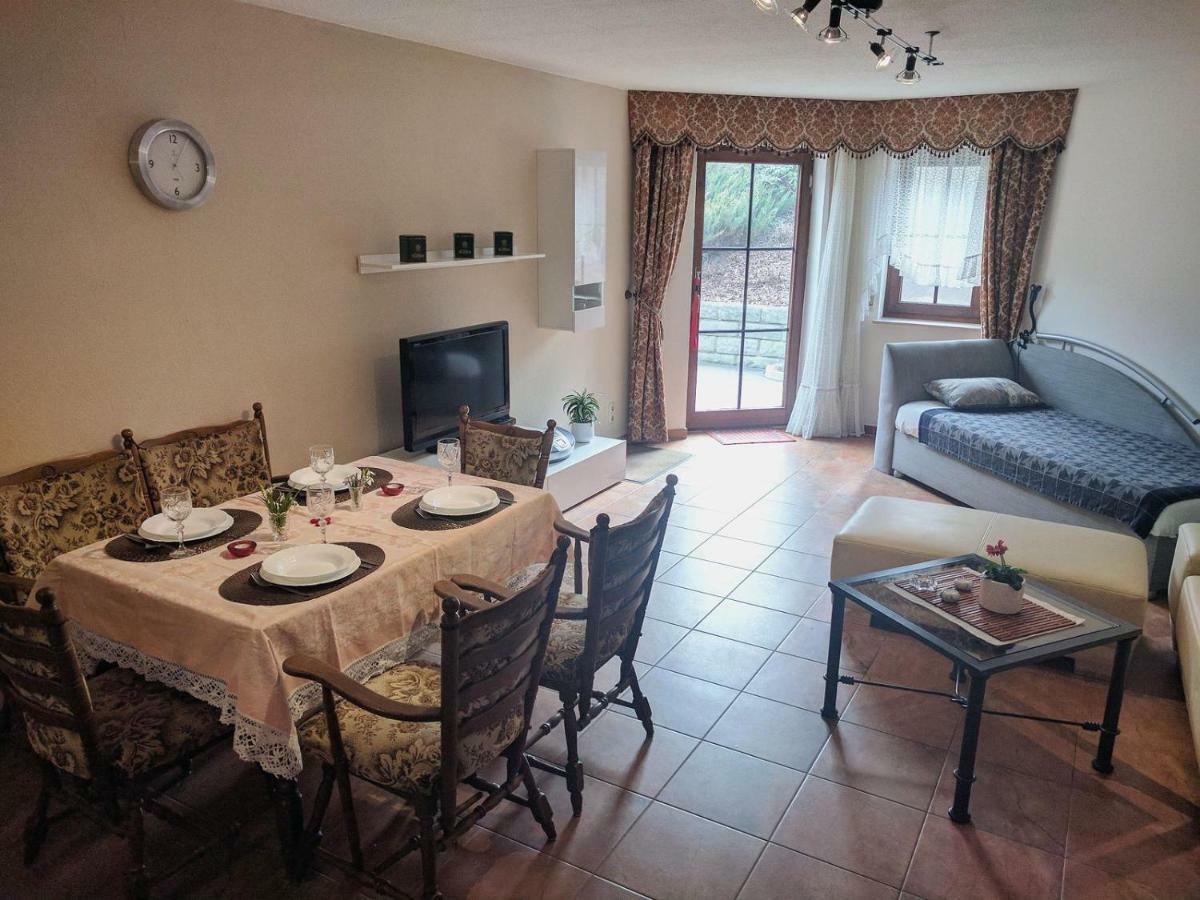 Ferienwohnung Mit Terrasse Ґрімма Екстер'єр фото